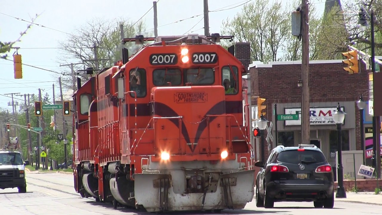 Street Running Trains!