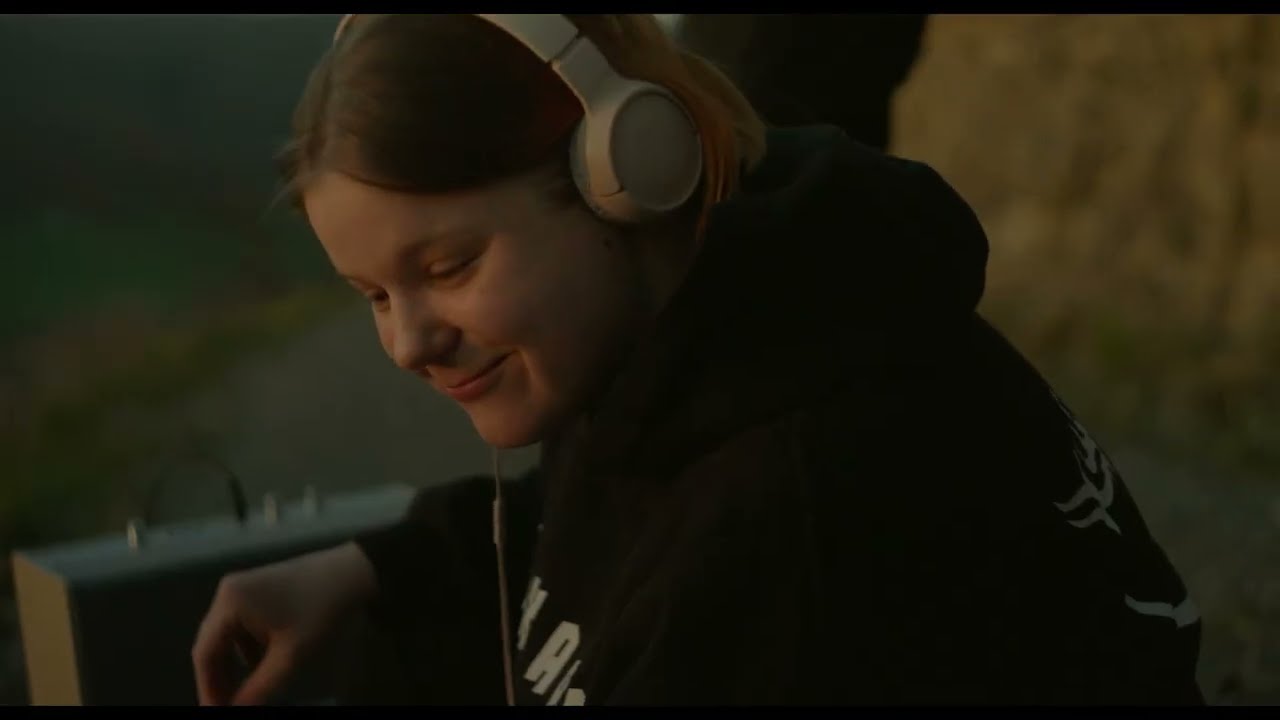 RAVE - zwiastun filmu