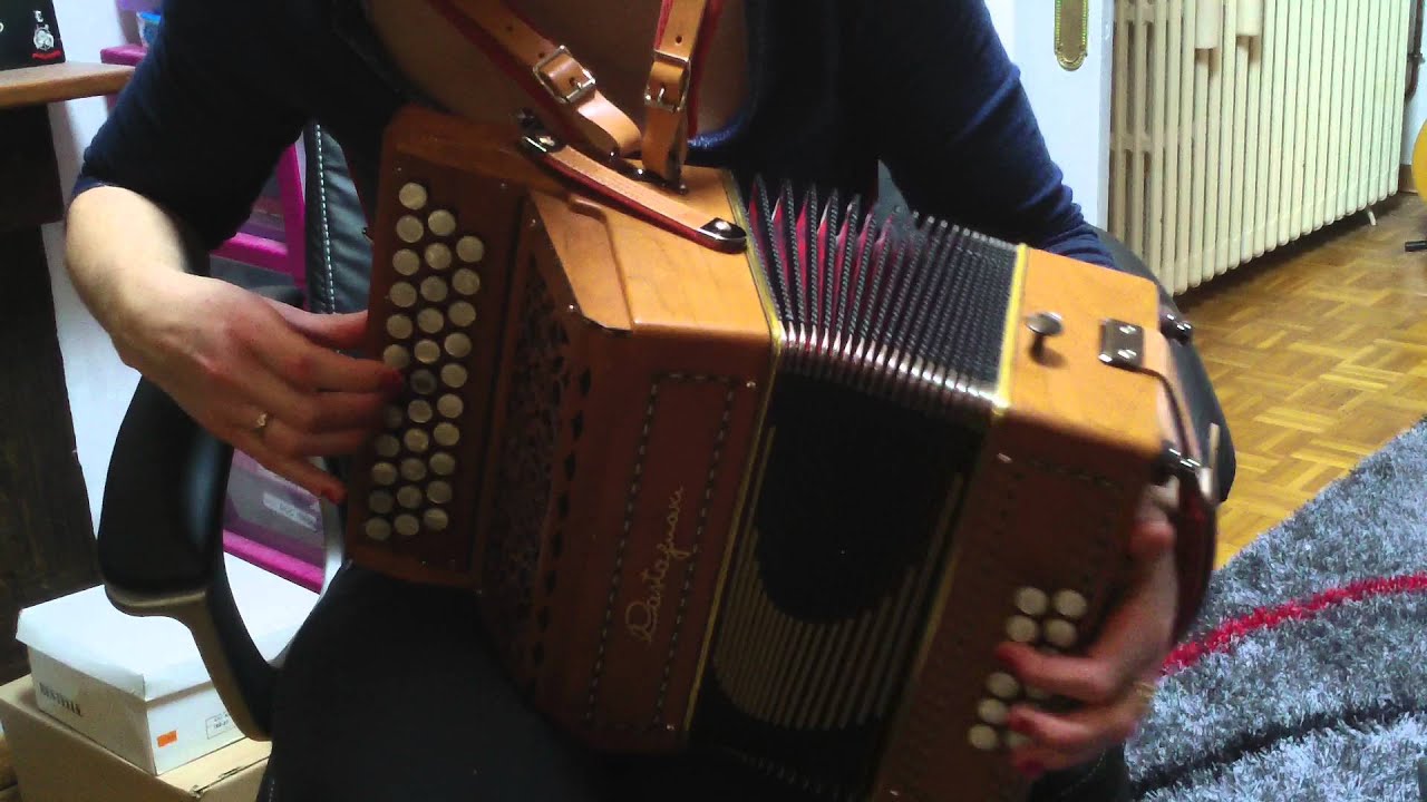 Le mariage secret de la mer et du vent - Yves Simon - accordeon