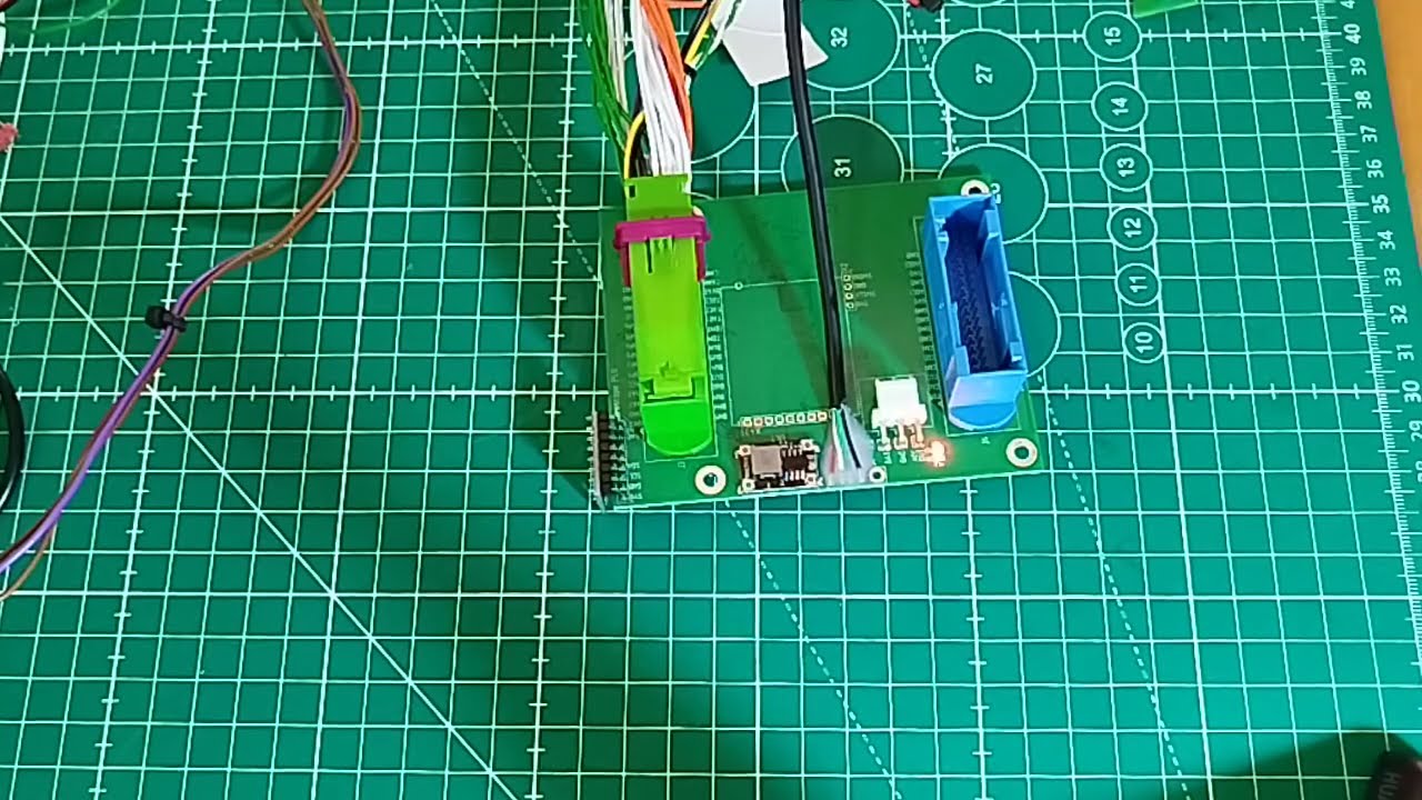 Собери приборную панель сам, видео 1 - обзор Indash MCU6