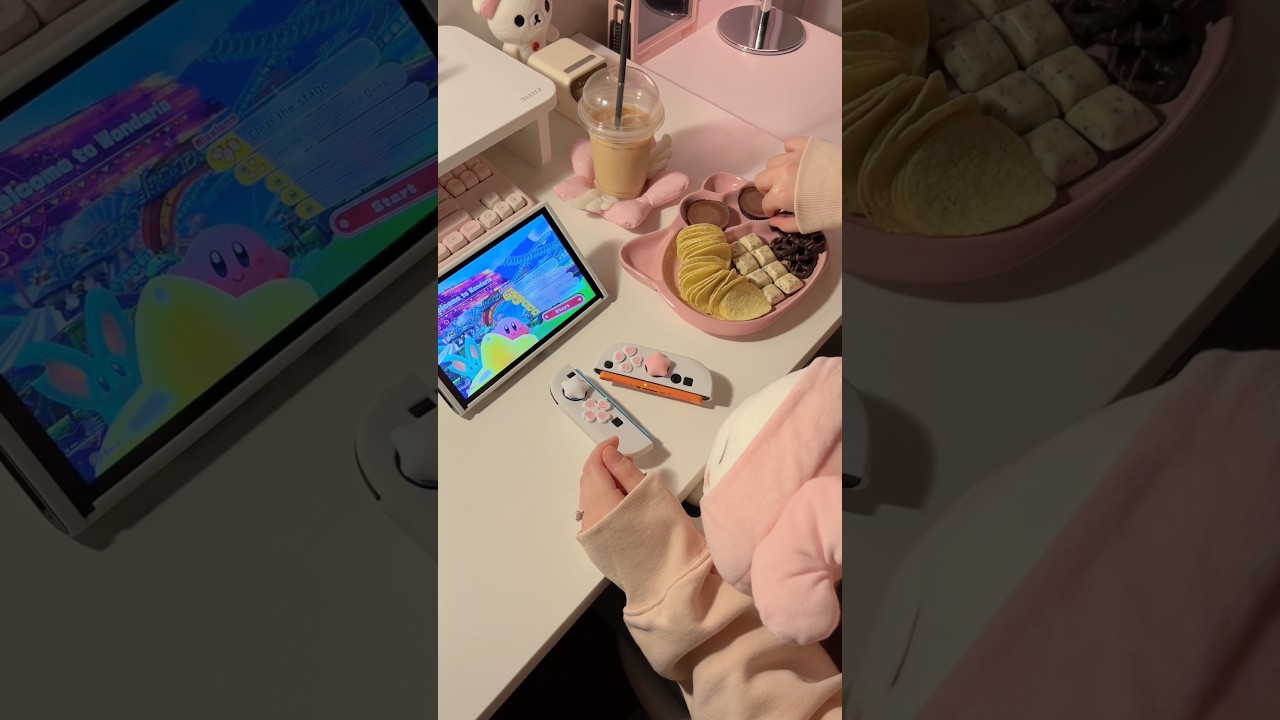 my new game 💗🎀 #nintendoswitch2 #gamergirl #snacks #kirby