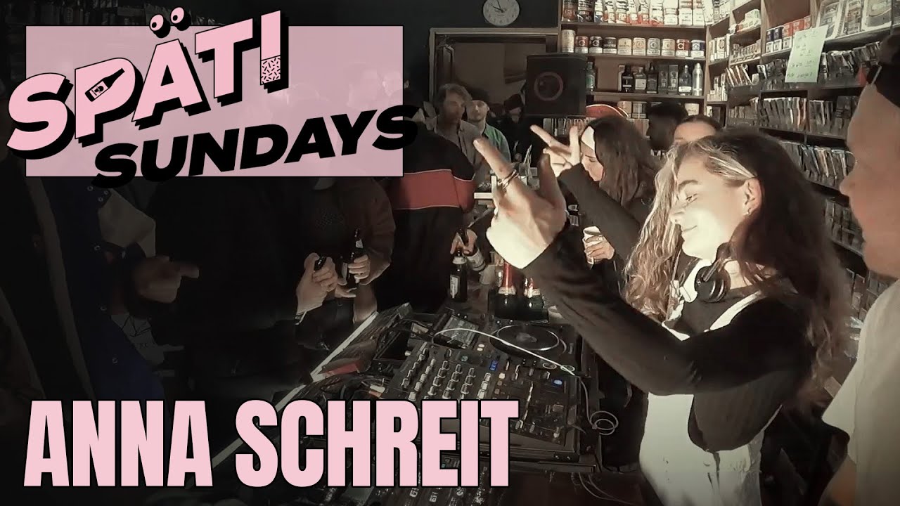 Funky DJ set by ANNA SCHREIT in a Berlin Späti