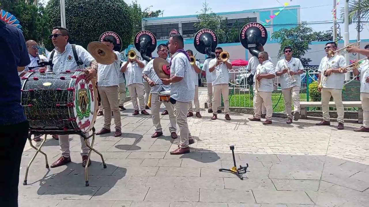 BANDA PERU ARMONIA Y CLASE _ FIESTA DE SIMBAL 