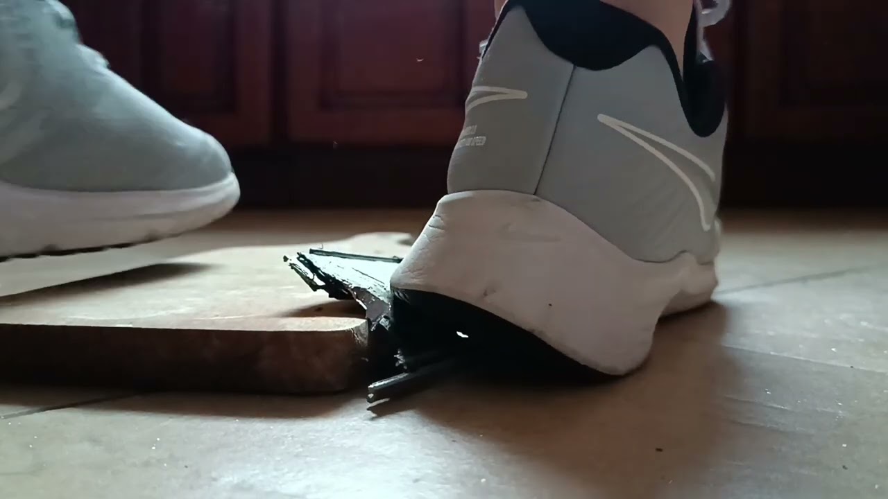 phone crush | boots and many shoes