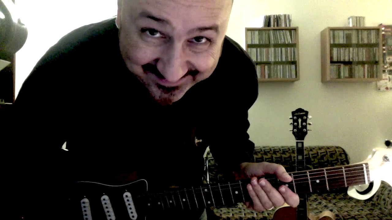 Puozze Passa' Nu Guaio (Guitar cover)