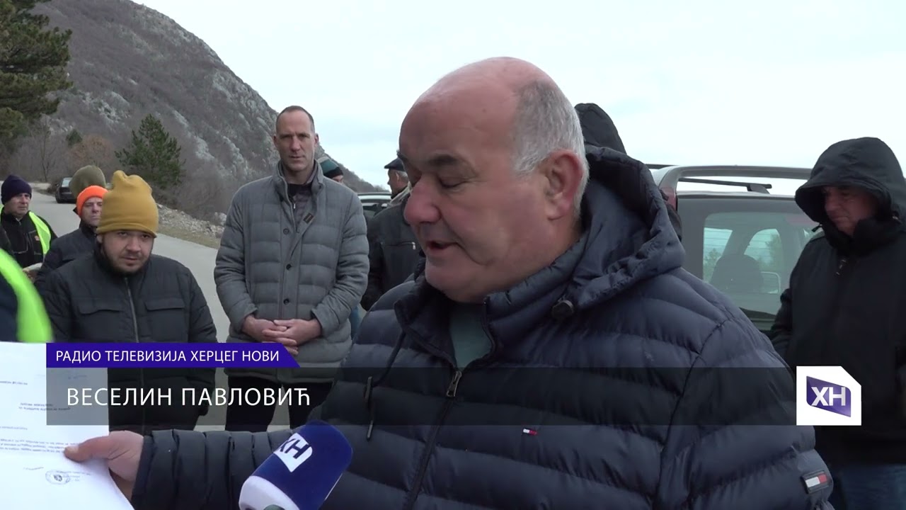RTHN - Preduzeću Čistoća mještani Ubala blokirali put ka deopniji do ispunjenja zahtjeva