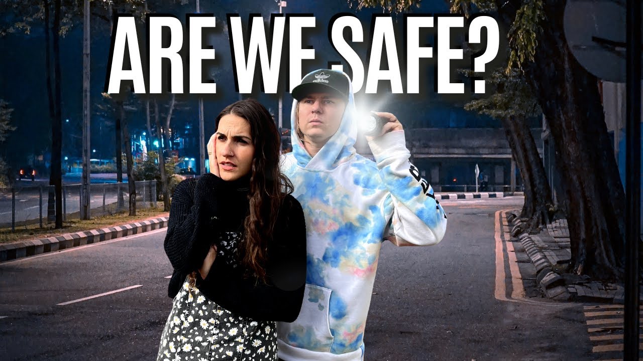 How To Stay Safe Living On The Road | Is Chicago Safe?