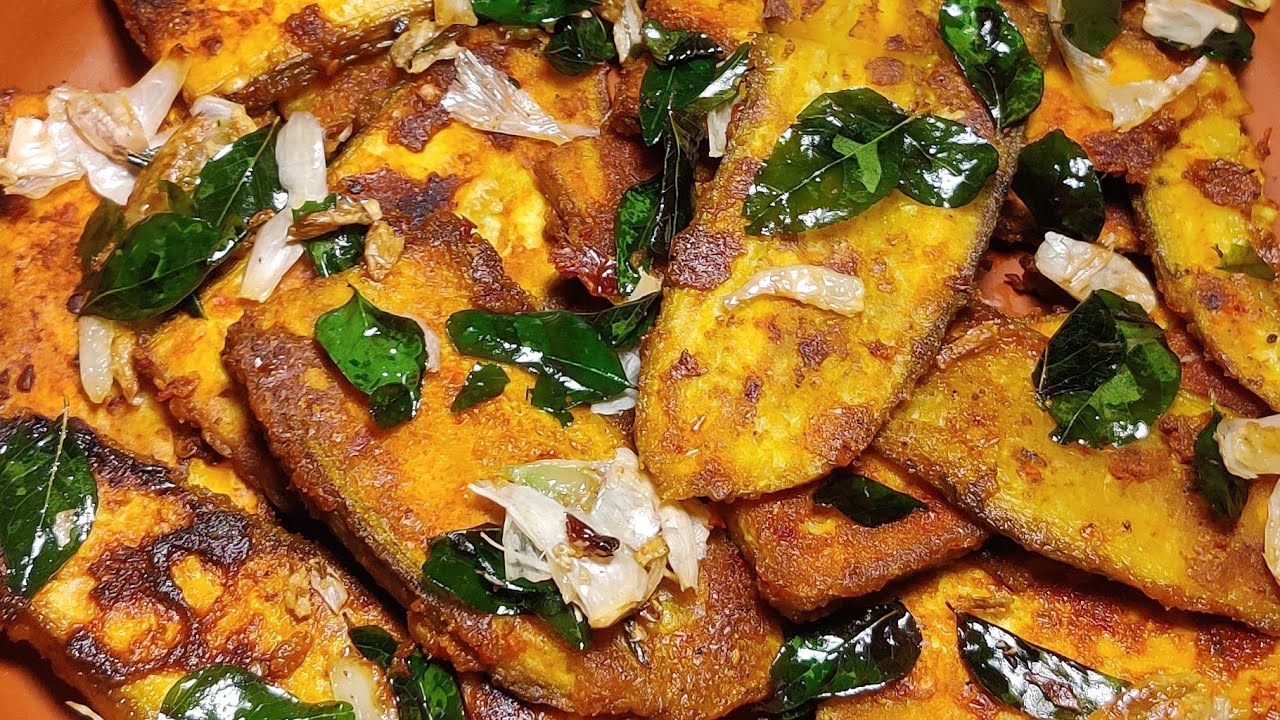 Vazhaikaai varuval /  Raw banana fry recipe