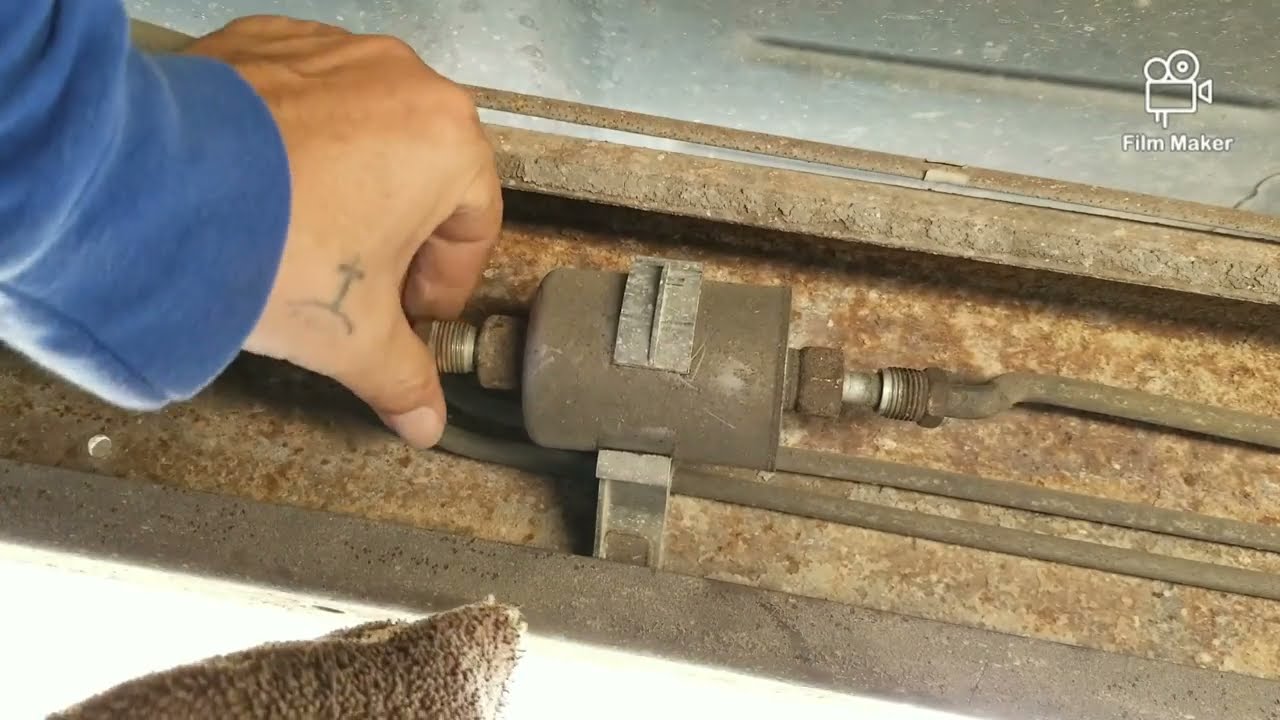 2000 chevy silverado 1500 fuel filter replacement