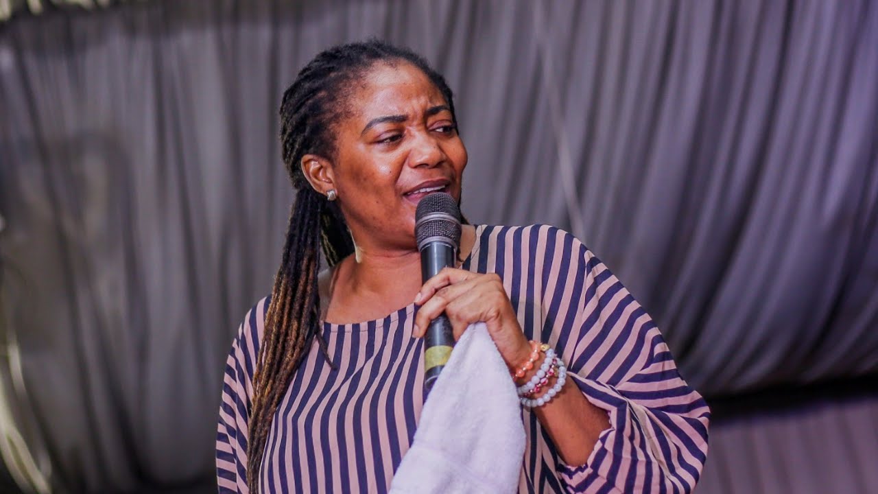 PRO. TOYIN DABIRI LED A POWERFUL  MINISTRATION AT CITYEDGE PRAISE PARTY 2.0 WITH OTHER SERAPH ARTIST
