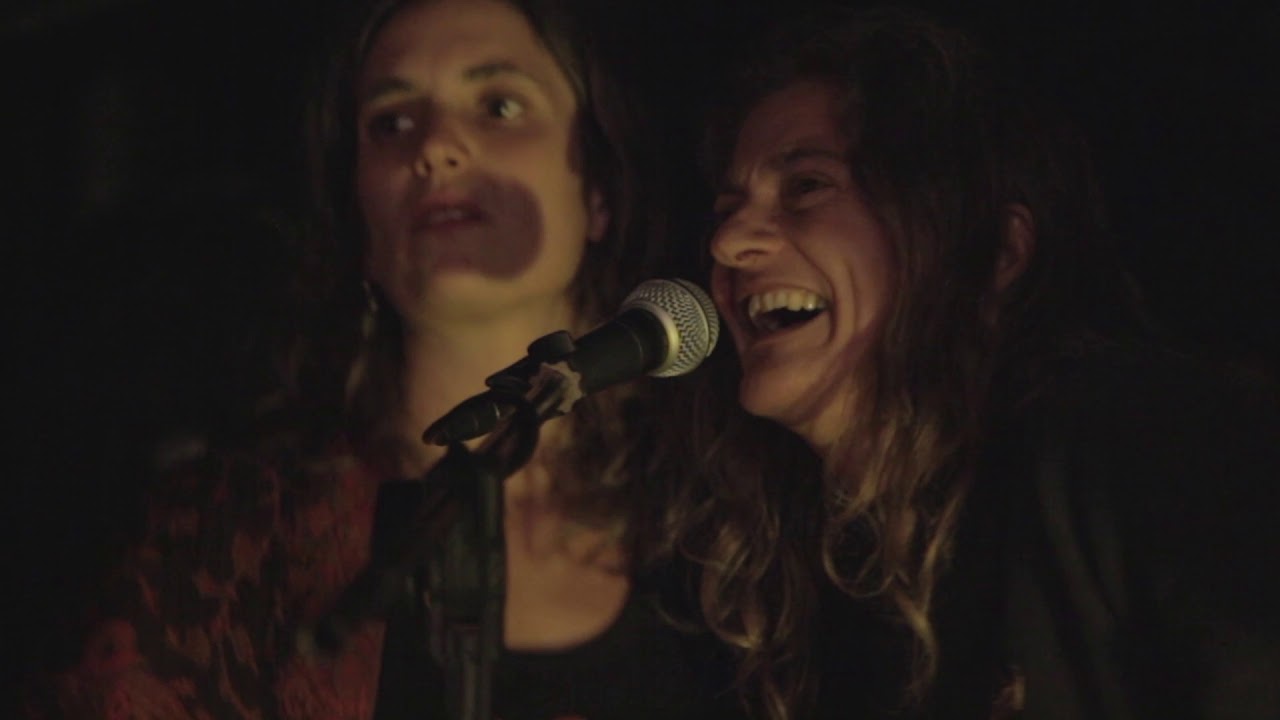 Matilde Politi - cumbia del espejo -