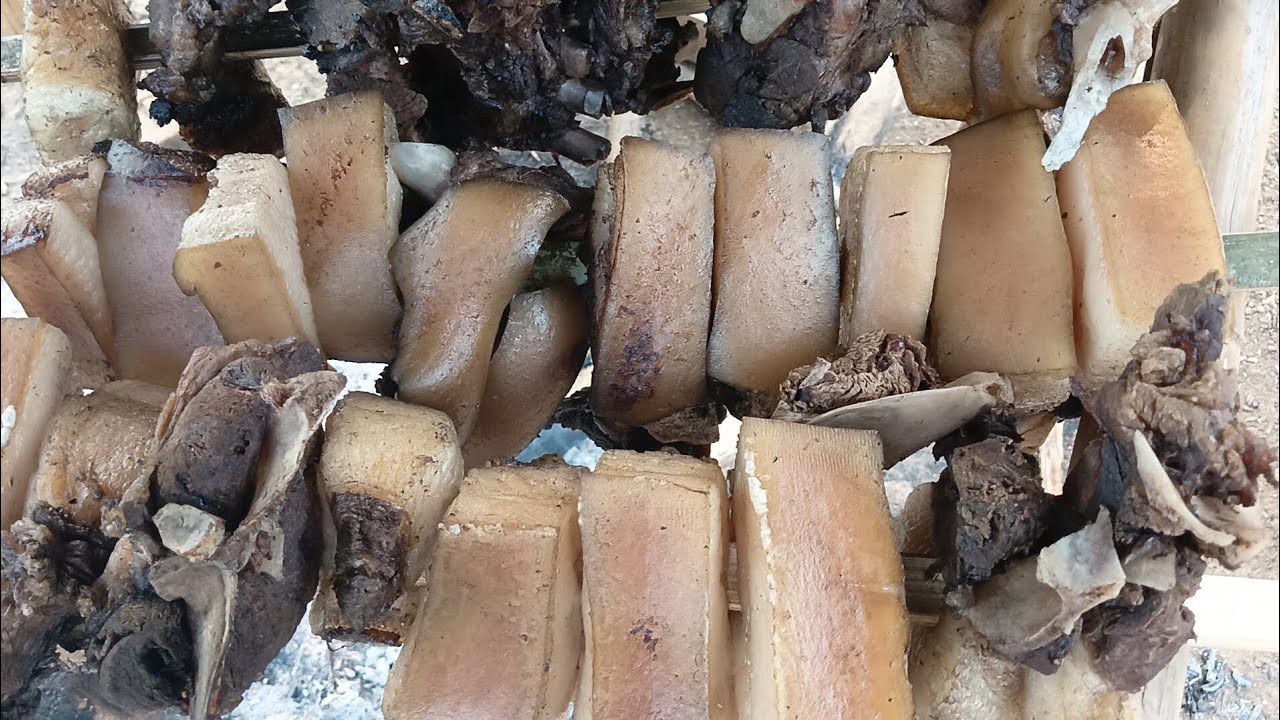 A Friend's Wedding in the Village Eating Pork Recipe & Rice