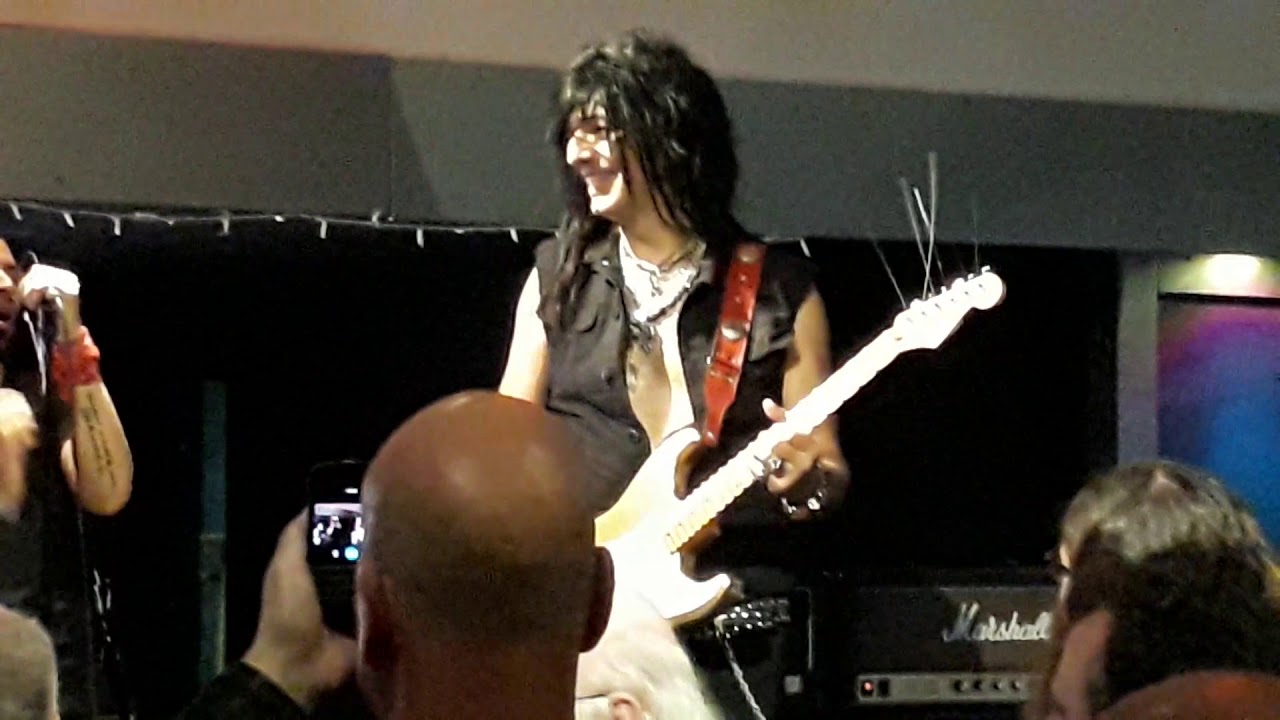 Walter Giardino's Temple feat. Ronnie Romero - Lost In Hollywood - Glasgow 2017