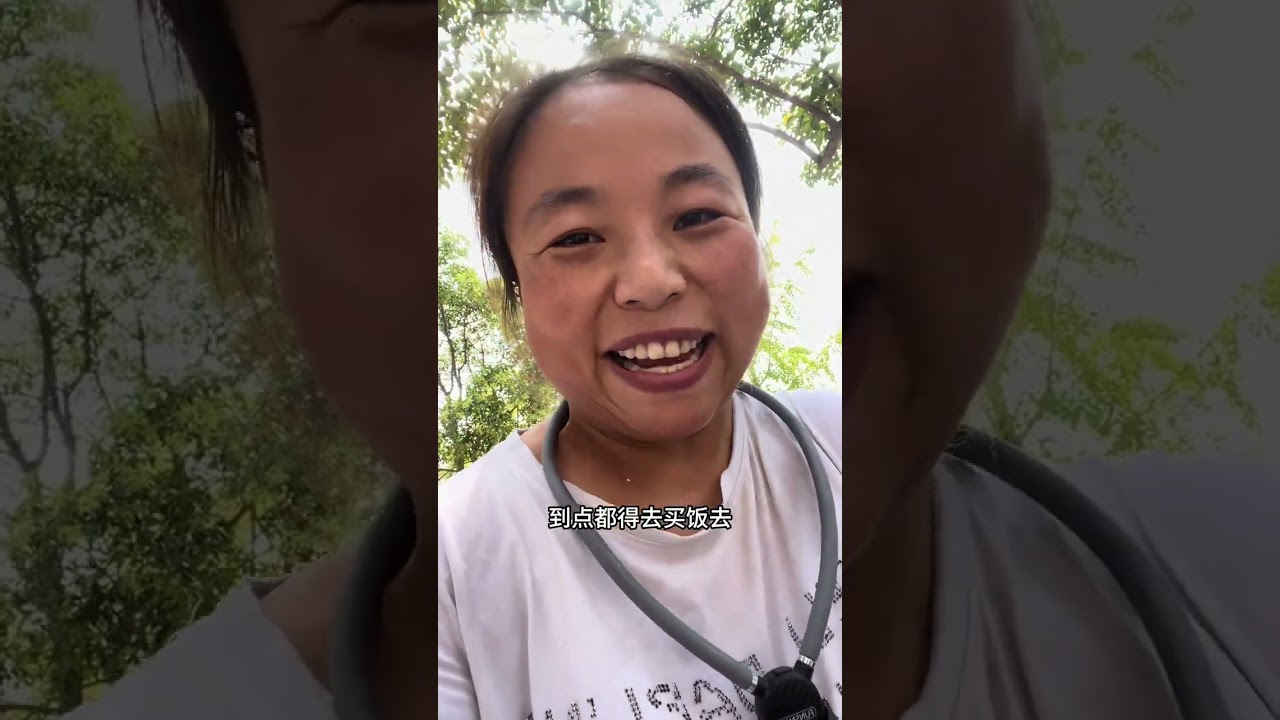 90后夫妻在工地刮腻子，下班后想什么能吃到嘴里就是幸福，幸福说简单，其实也很简单#记录真实生活 #vlog日常 #我要上热们 #打工人 #乡村贾丹