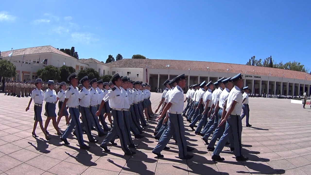 Desfile del Liceo Miltar Gral Paz