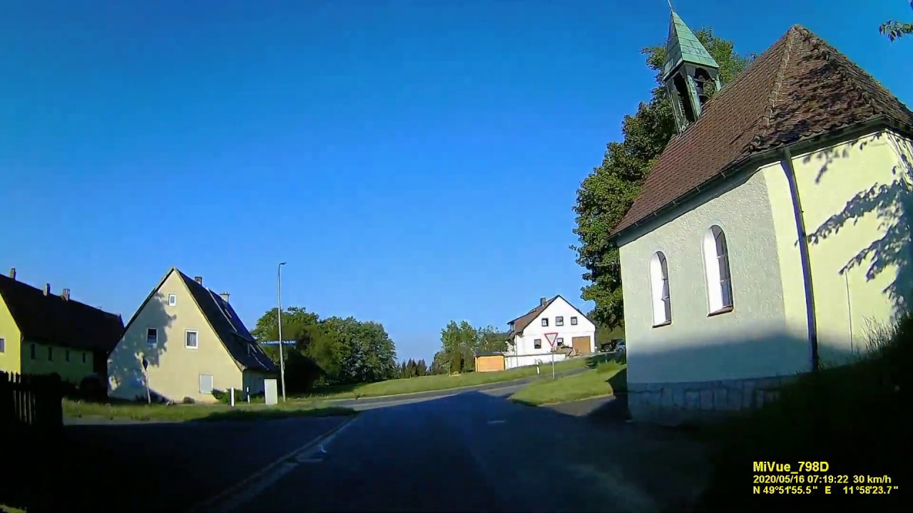 D: Zwergau. Stadt Kemnath. Landkreis Tirschenreuth. Ortsdurchfahrt. Mai 2020