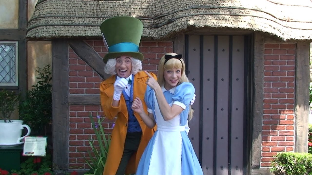 MouseSteps Weekly #49 Celebrate Disney Fairies; Mad Hatter & Alice; Kings Bowl Orlando; SeaWorld