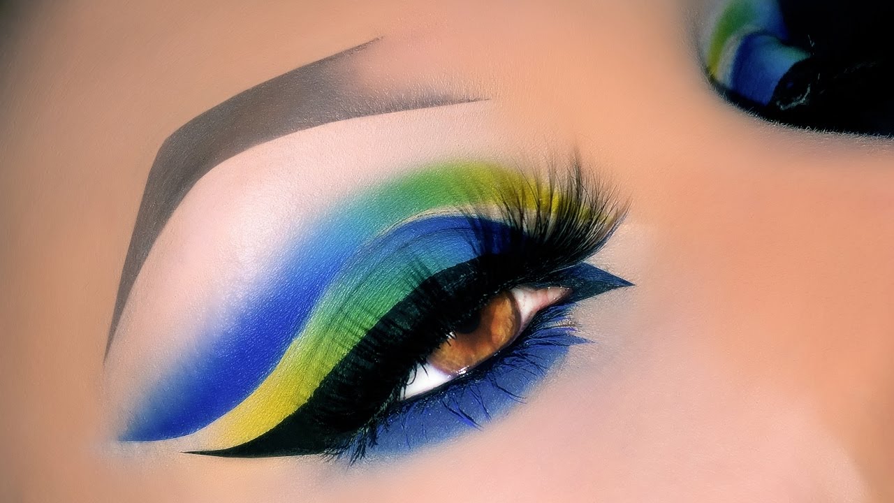Sexy Arabic Peacock Spring Blue Cut Crease Makeup Tutorial