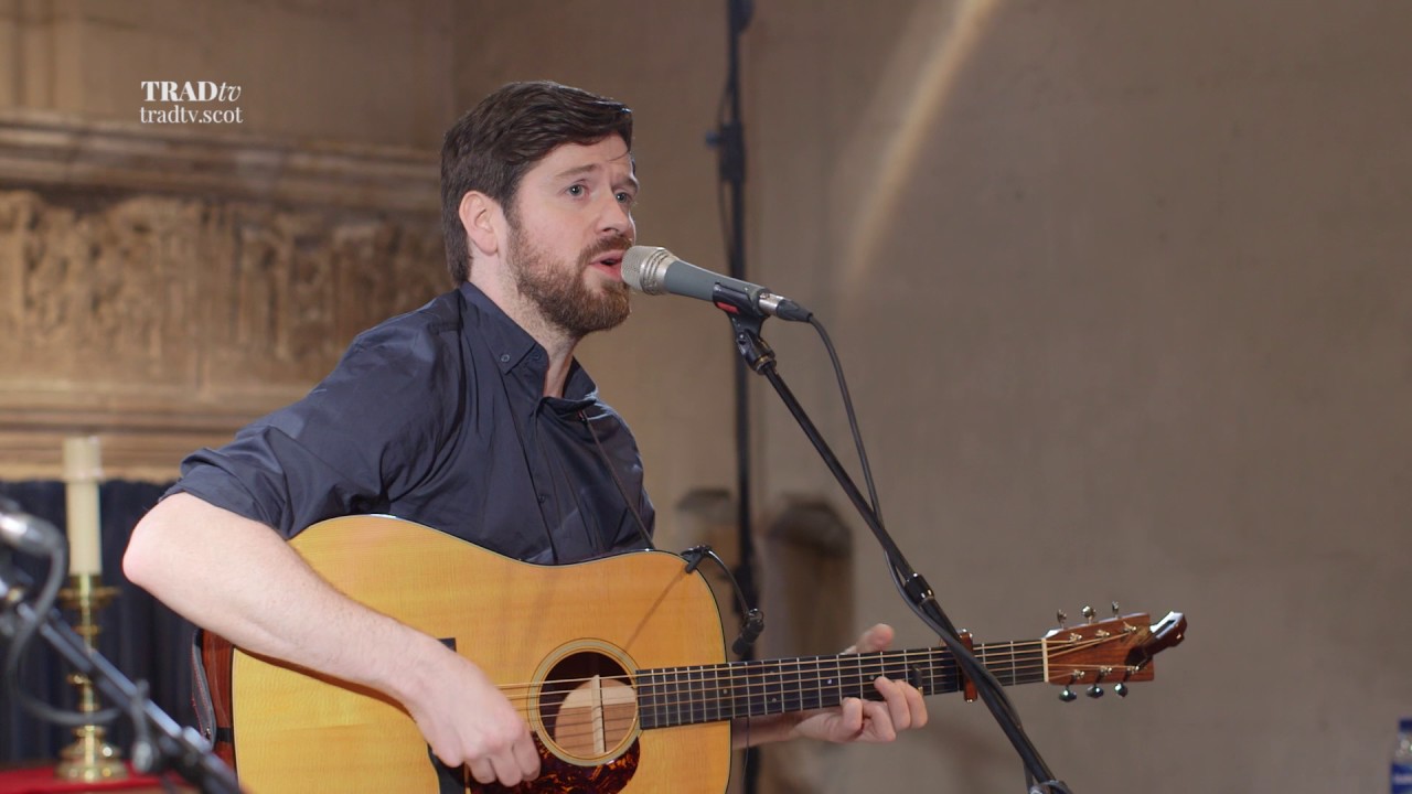 Kris Dreaver performs Scapa Flow live at Paisley Abbey (The Visit 2017)