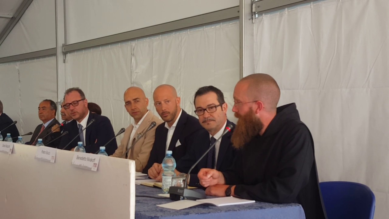 Padre Benedetto parla dei benedettini a Norcia