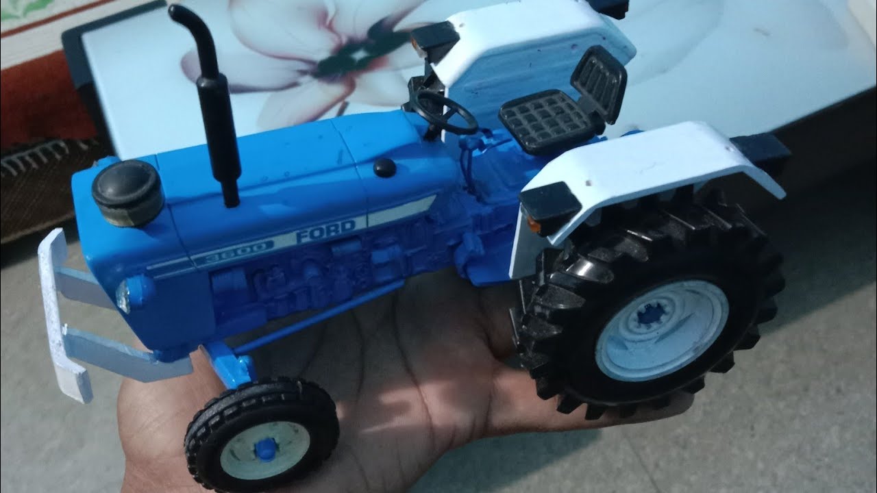Ford 3600 toy tractor model