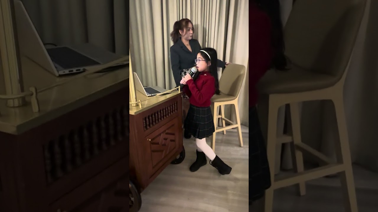 Ara sings Part of your world