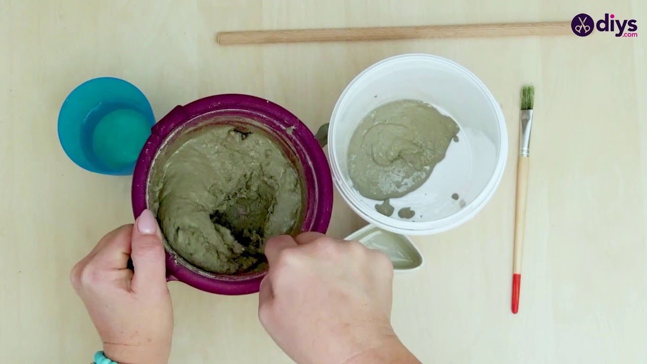 DIY Concrete Toilet Paper Holder