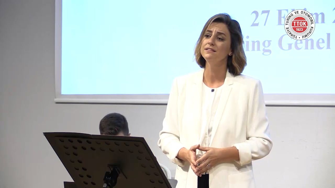 Dilek Türkan - Acıyaydı Bana Bir Kerrecik Ol Gonca Femim