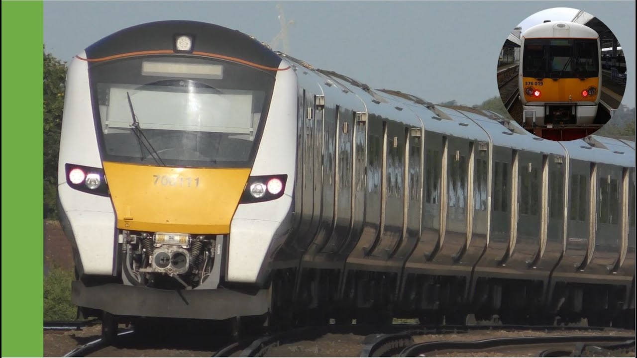 Trains at Norbury