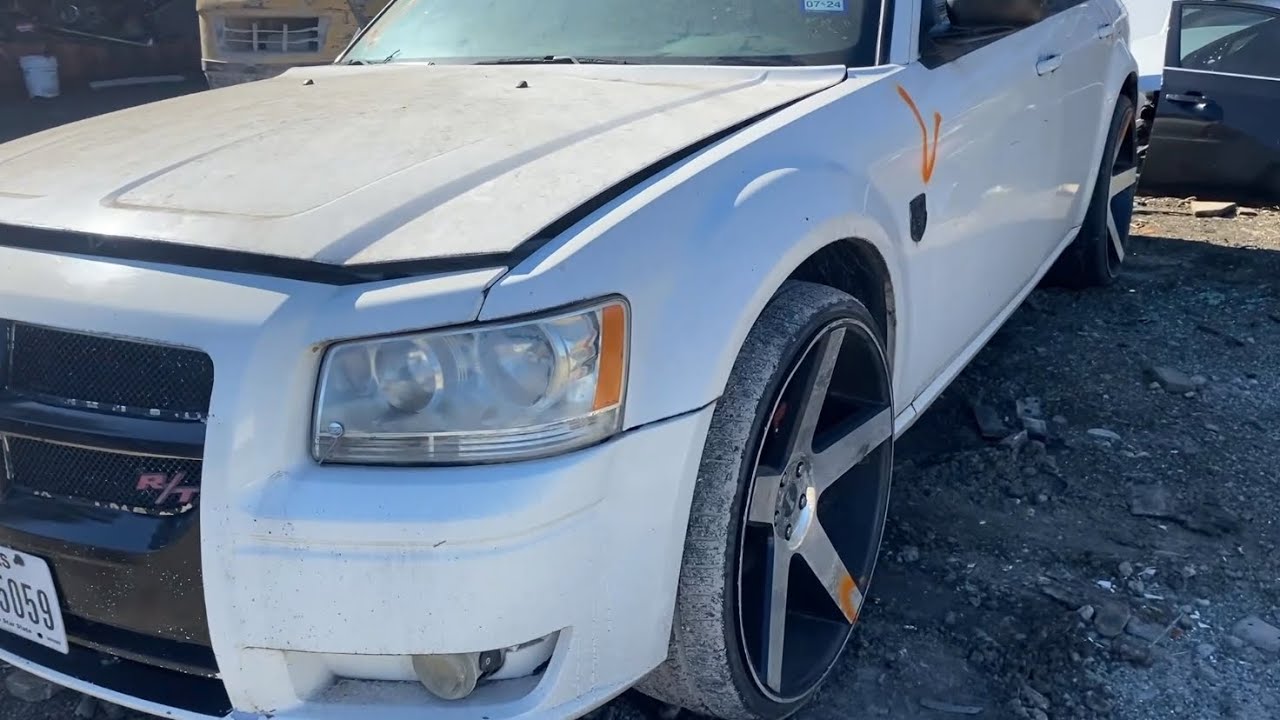 Выдаются смертные приговоры! Разрушения Эль-Камино 1977 года и Dodge Magnum 2008 года на 24-дюймо...