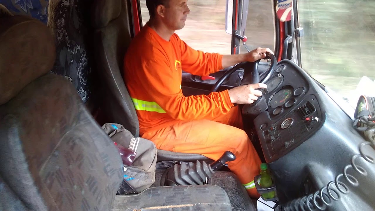 voltando marcha no 2423 B . mercedão kk