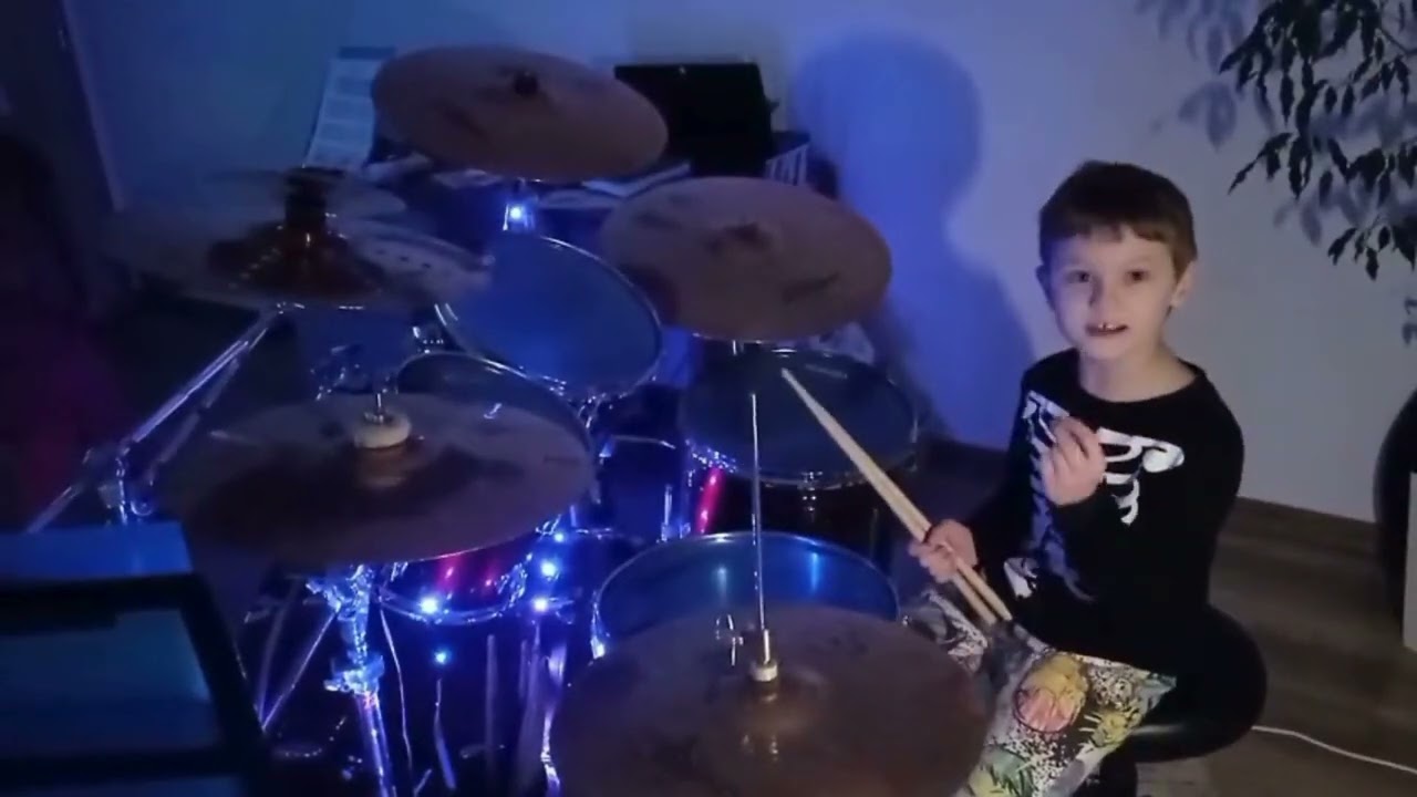 Ráďa Level 2 - Take down - Kpop Demon Hunters -cover