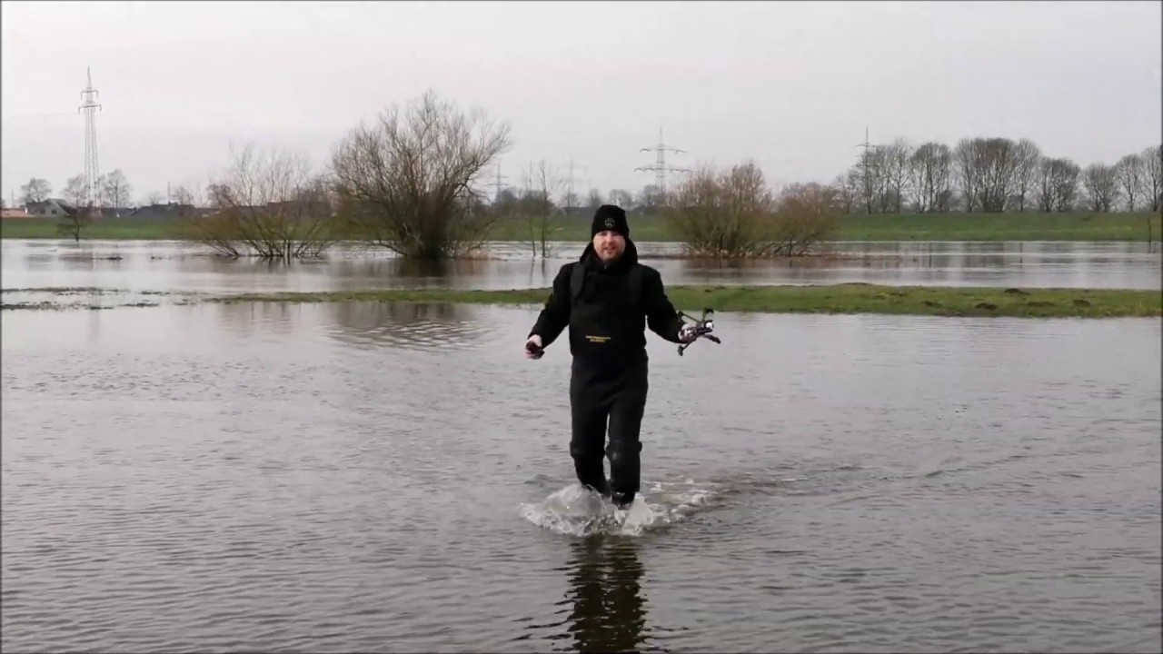 Anafi, Drohnenbergung aus dem Hochwasser