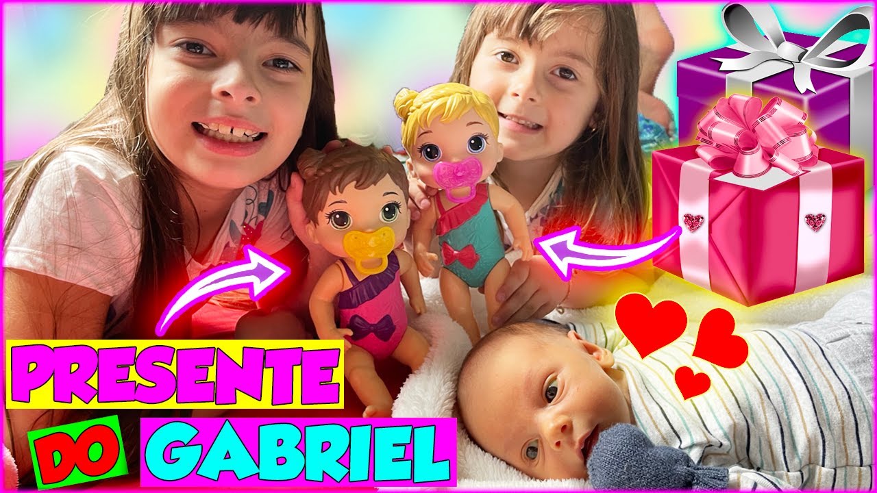 Bebê Gabriel trouxe presente para Laurinha E Helena | Jéssica Godar, Laurinha E Helena E Gabriel