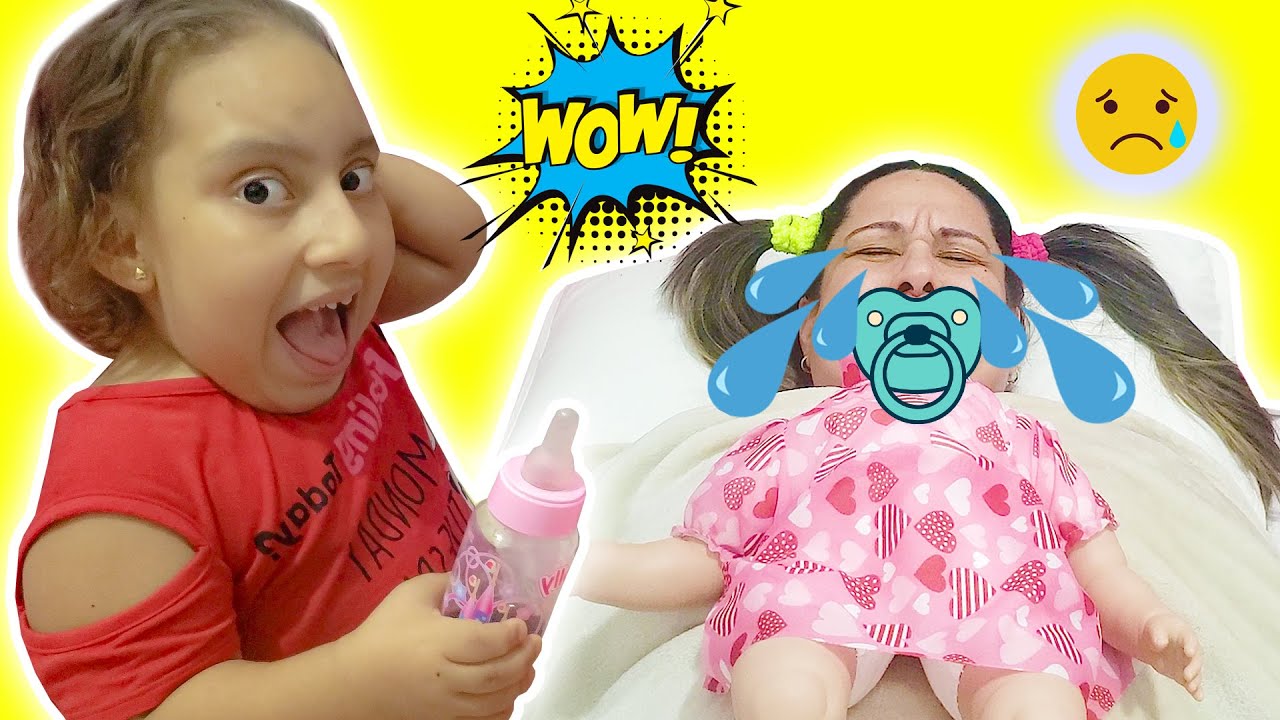 MC Divertida e mamãe fingem brincar de ser um BEBÊ de verdade | شفا تحولت إلى بيبي !