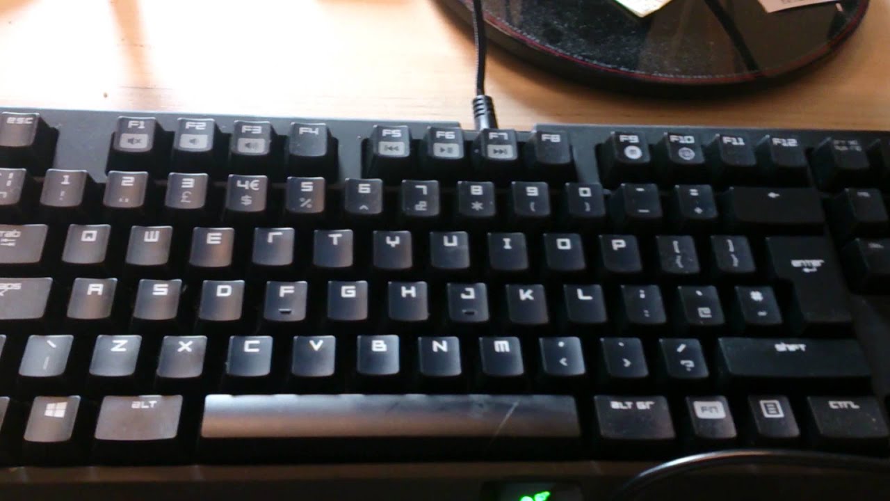 Razer Blackwidow tournament edition 2014 VS. Roccat Arvo
