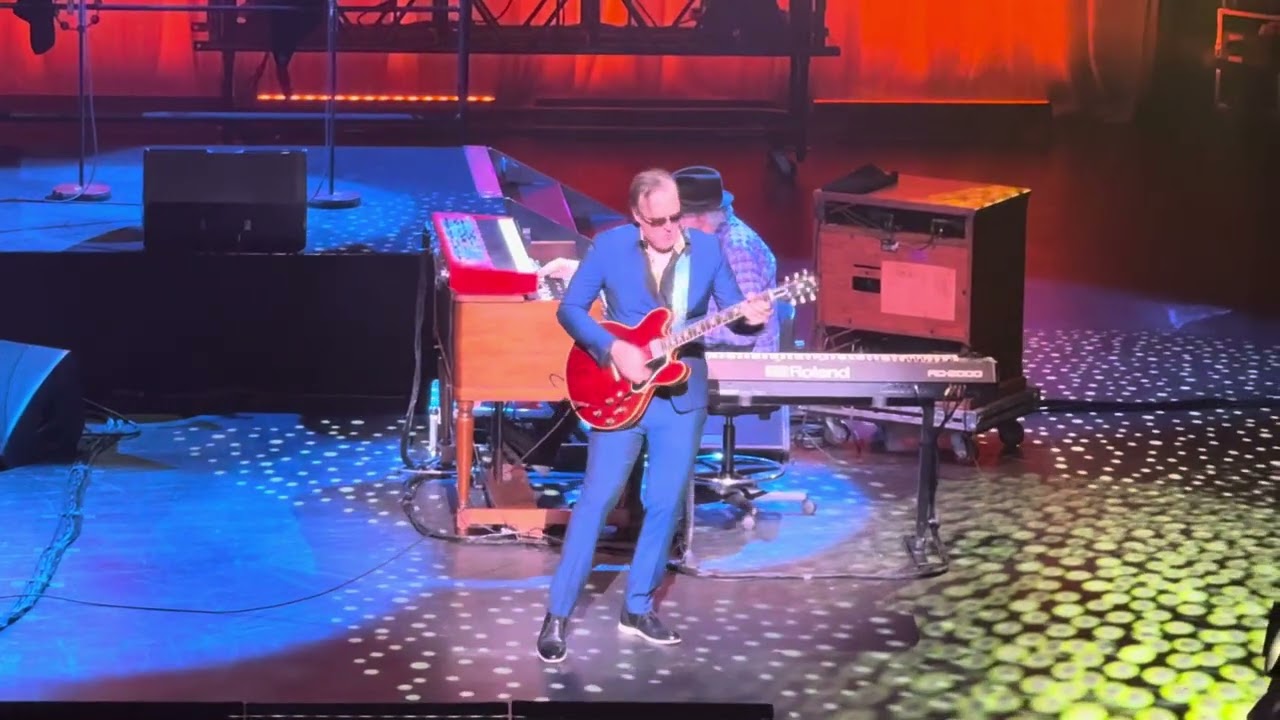 Joe Bonamassa - Houston, TX 11/15/2025 - Double Trouble 
