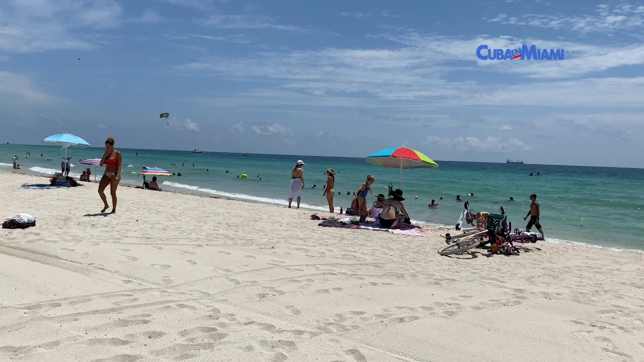 Reabre la playa de Miami Beach