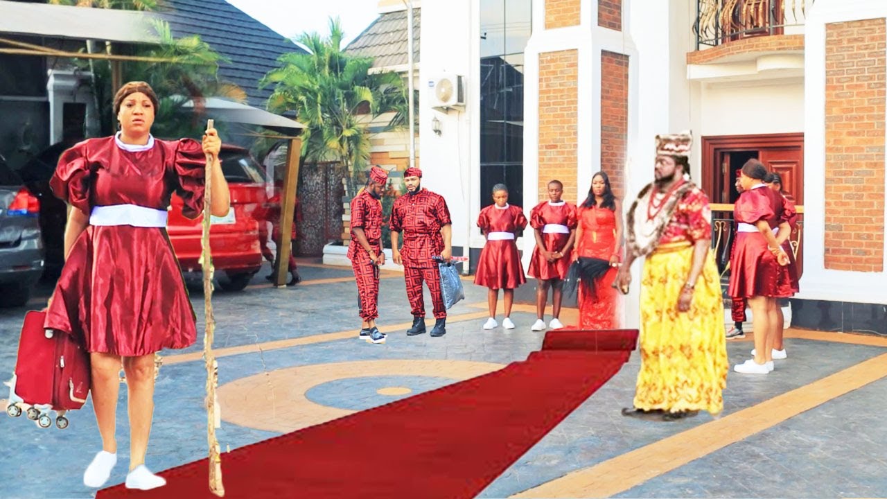 She Was Banished From The PALACE Bcos D KING SL3PT With Her To Give Him A Son Bt D Prince Chose Her