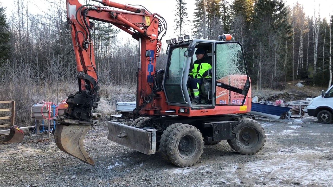 Köp hjjugrävmaskin Hitachi FH90W på klaravik.se