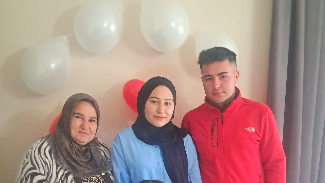 Bugün günlerden gülüşümün doğum günü iyi ki doğdun anne annesinin bitanesi kuzum benim 🤲🤲👍🥰♥️