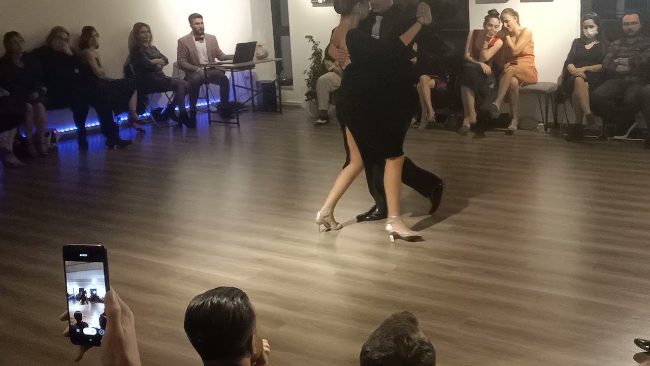 TANGODEN SEZON AÇILIŞ MİLONGASİ / 2 DE 1 MİLONGA Melike Şahin & Tolga Şahin