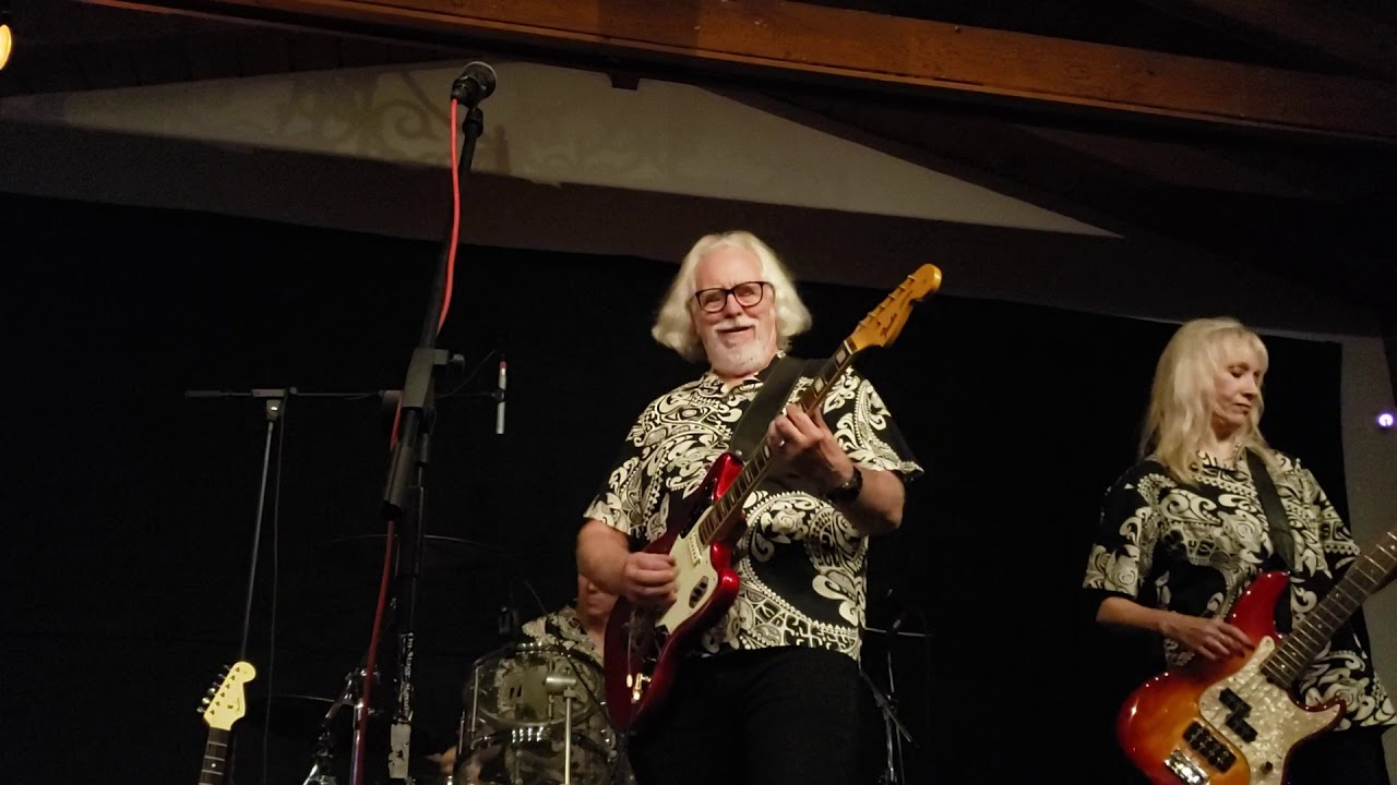 The Surfaris live 