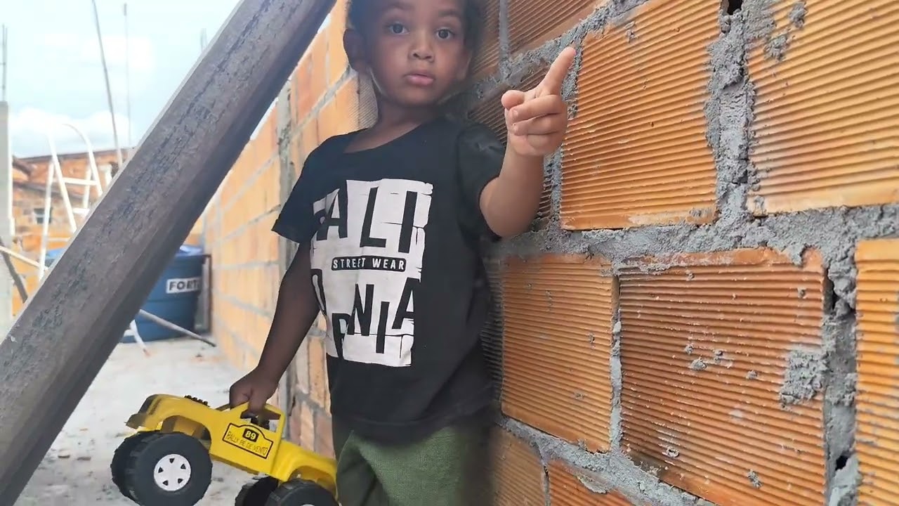 Carnaval foi na obra 🏗️🎉