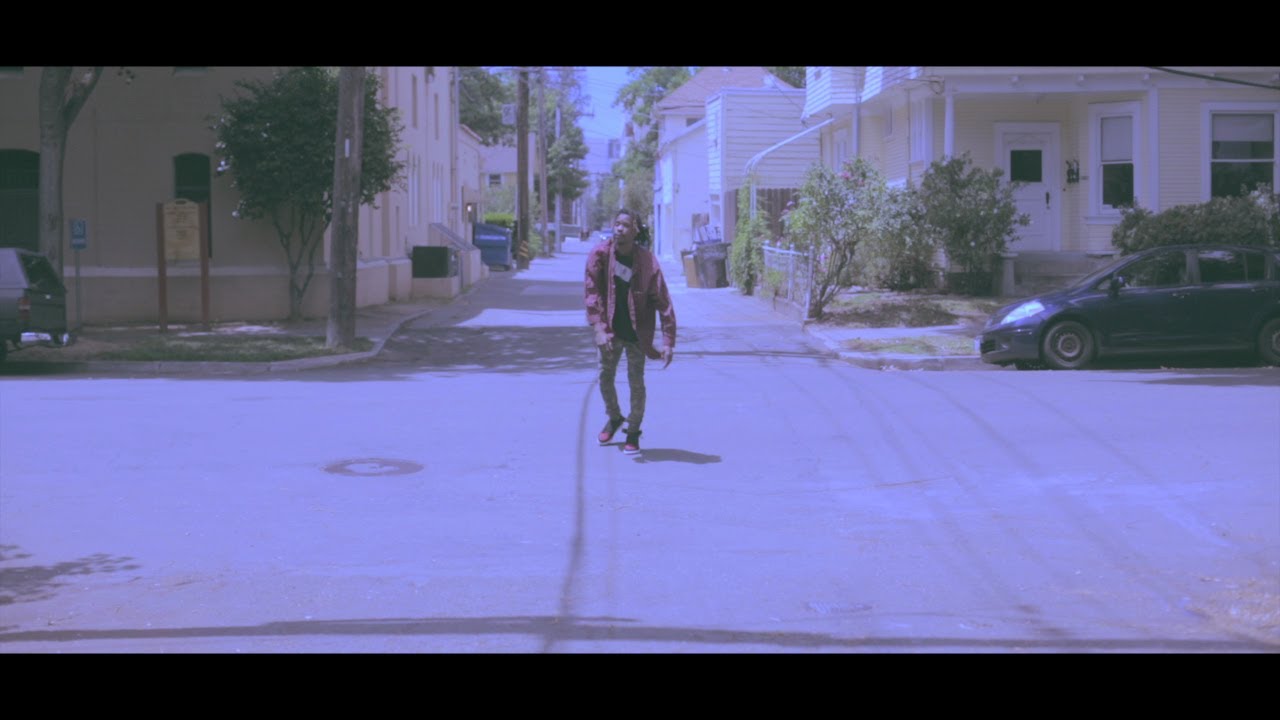 Chuuwee - Sativa Song (Blunt Wraps) [Official Music Video]