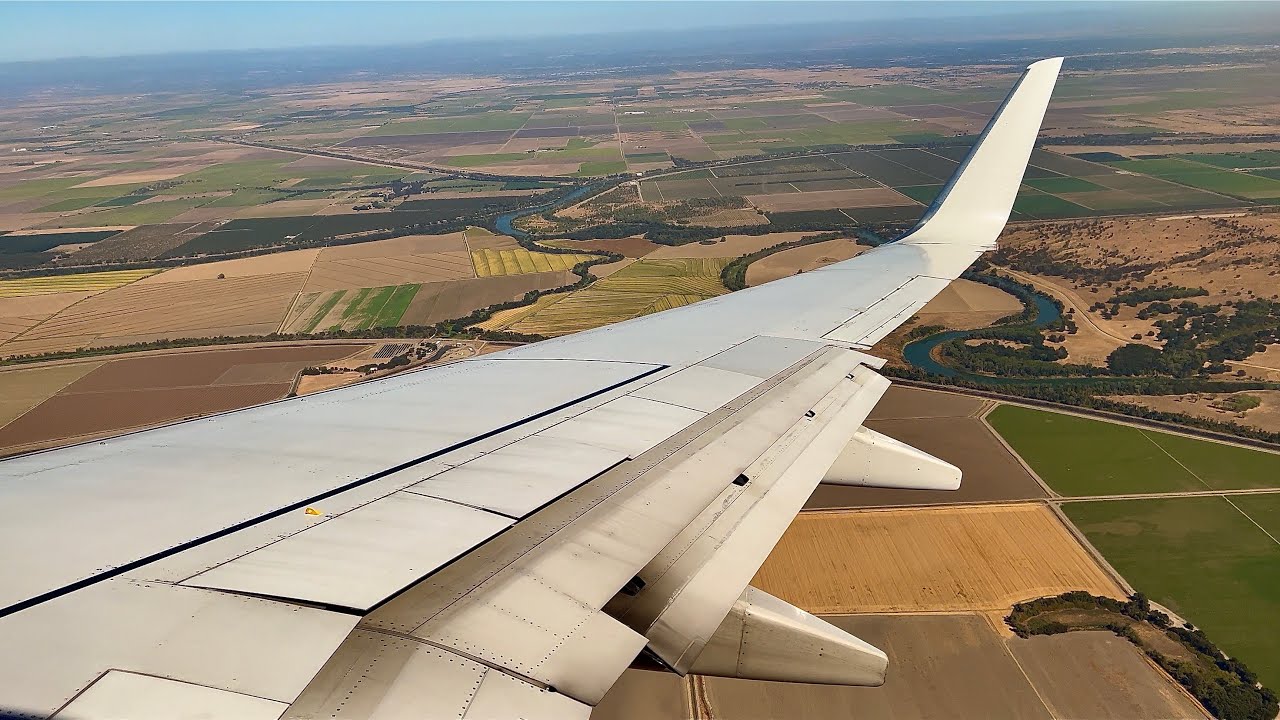 [4K] – Stunning Sacramento Landing – Southwest – Boeing 737-700 – SMF – N409WN – SCS Ep. 999