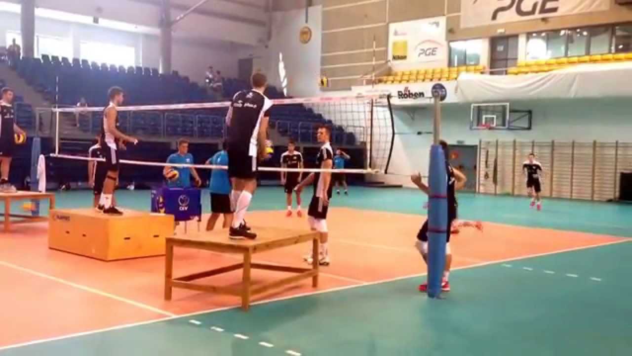 Zabawa na ławeczkach