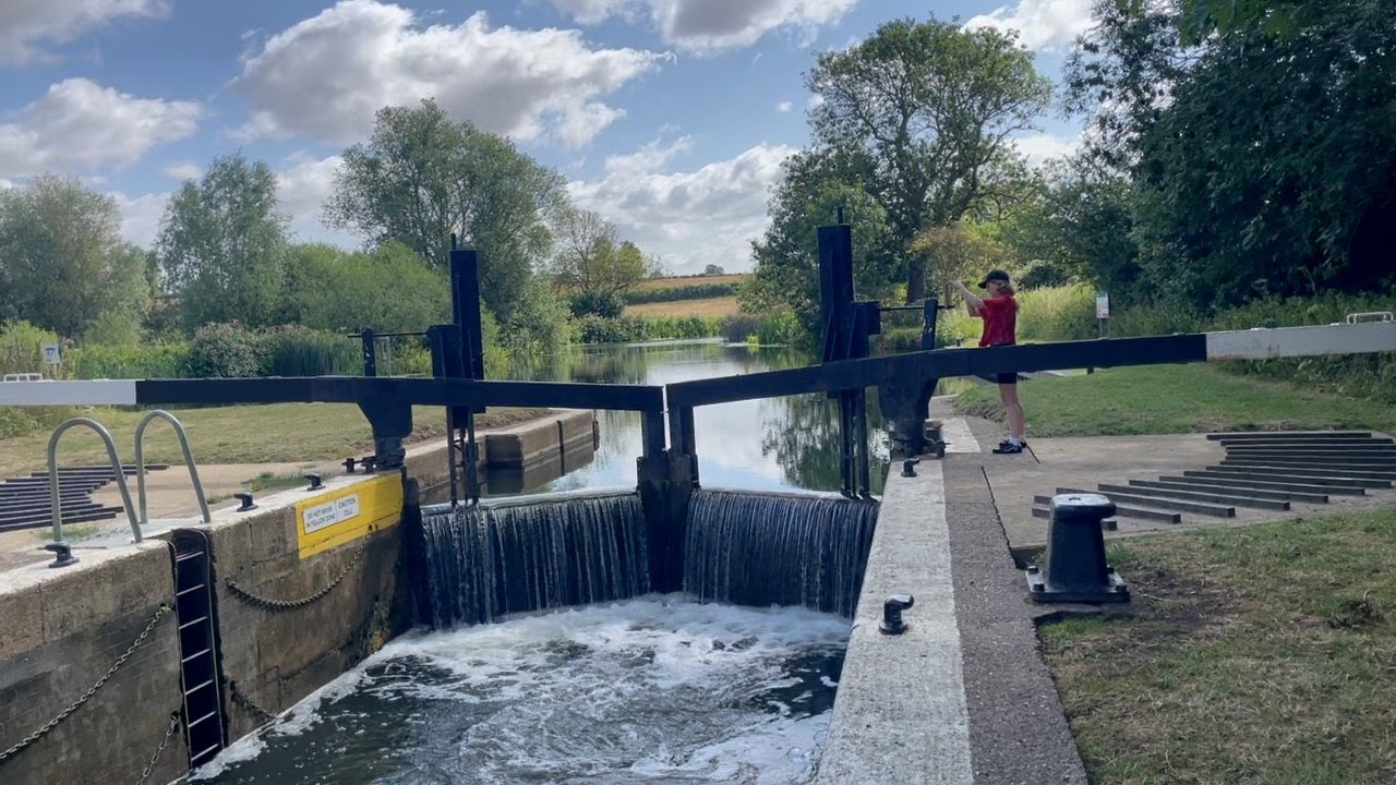 Searching for water on the River Nene!