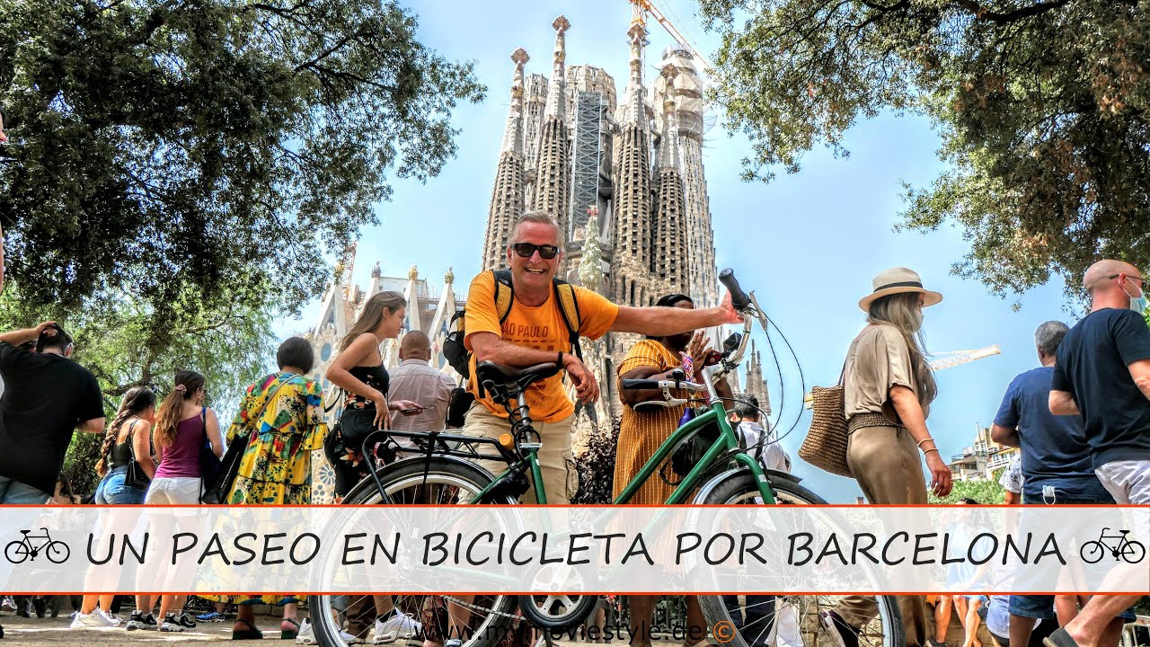 UN PASEO EN BICICLETA POR LOS LUGARES DE INTERÉS DE BARCELONA