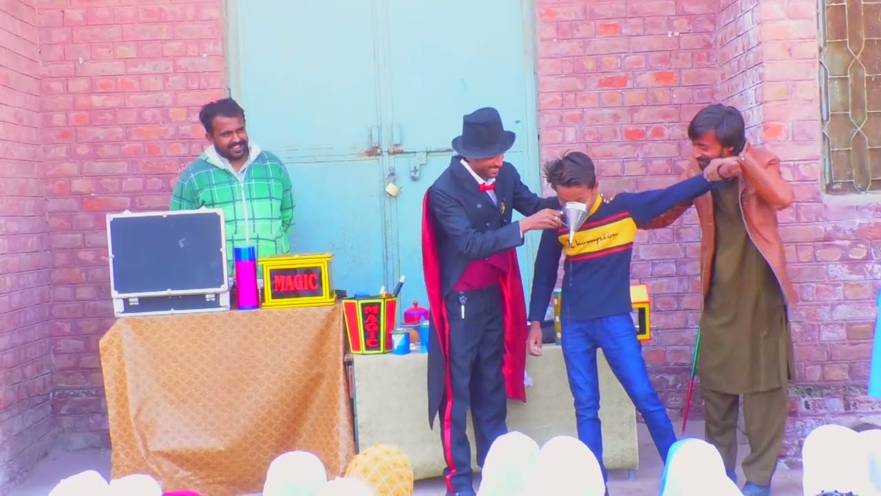 magic show madkalo grils hai school (magician Babar Ali khanpur 03326708007)